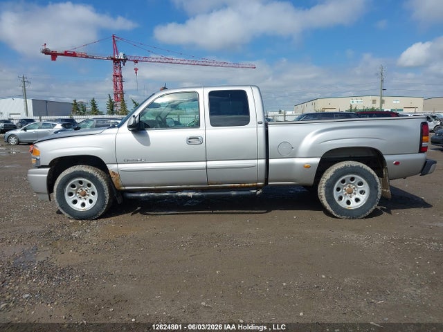 2004 Gmc Sierra 1500 Denali მანქანა იყიდება აუქციონზე, vin: 2GTFK69U041328302, აუქციონის ნომერი: 12624801