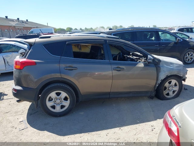 2015 Toyota Rav4 Limited მანქანა იყიდება აუქციონზე, vin: 2T3DFREV6FW385920, აუქციონის ნომერი: 12624831
