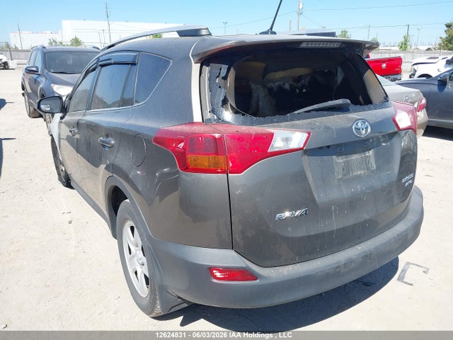 2015 Toyota Rav4 Limited მანქანა იყიდება აუქციონზე, vin: 2T3DFREV6FW385920, აუქციონის ნომერი: 12624831