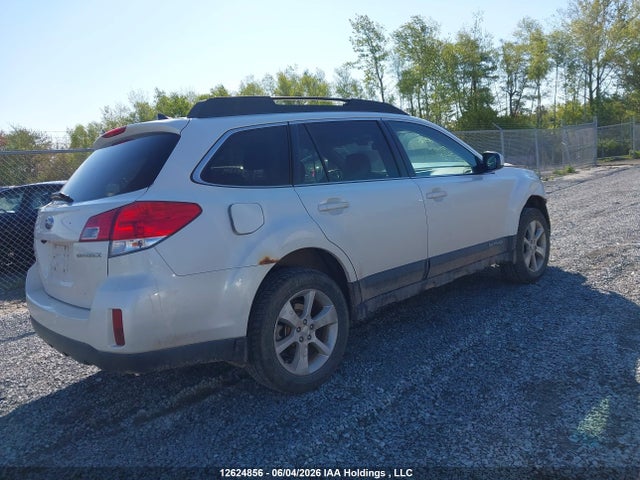 4S4BRGNCXE3232214 Subaru Outback 2.5i Limited