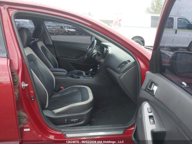 2011 Kia Optima Turbo Sx მანქანა იყიდება აუქციონზე, vin: KNAGR4A60B5202631, აუქციონის ნომერი: 12624876