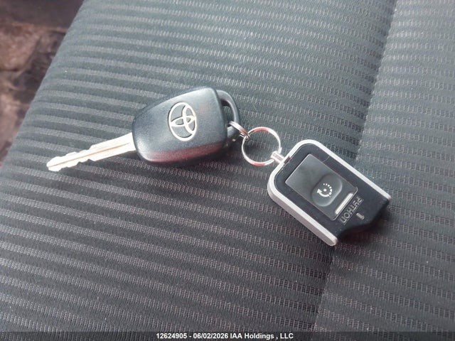12624905 :رقم المزاد ، 2T3RFREV4FW270075 vin ، 2015 Toyota Rav4 Xle مزاد بيع