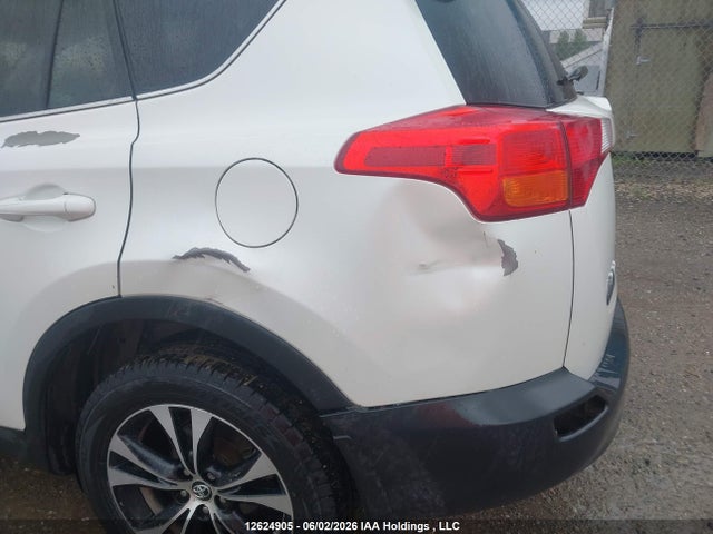 12624905 :رقم المزاد ، 2T3RFREV4FW270075 vin ، 2015 Toyota Rav4 Xle مزاد بيع