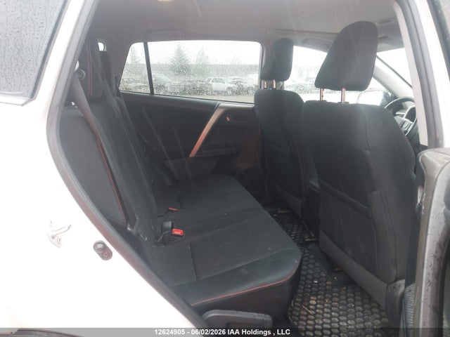 12624905 :رقم المزاد ، 2T3RFREV4FW270075 vin ، 2015 Toyota Rav4 Xle مزاد بيع
