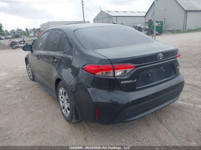 Toyota COROLLA LE 2021 5YFBPMBE1MP245700 Image 3