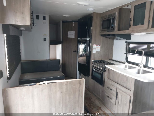5SFPB3022NE496888 Heartland Pioneer