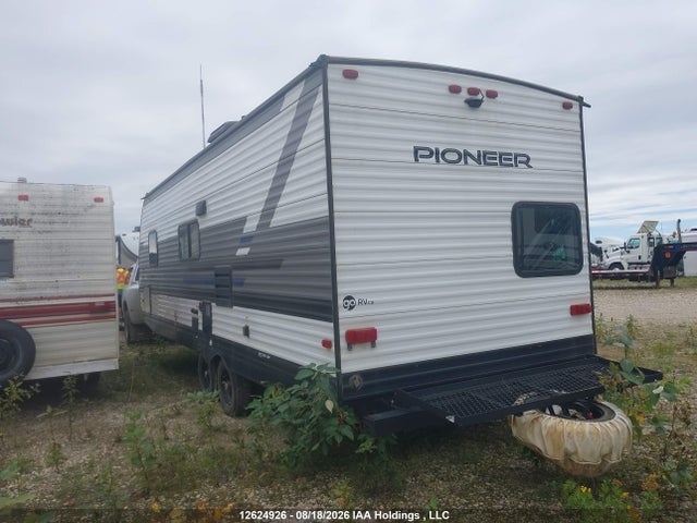 Heartland Pioneer 2022 5SFPB3022NE496888 Image 4