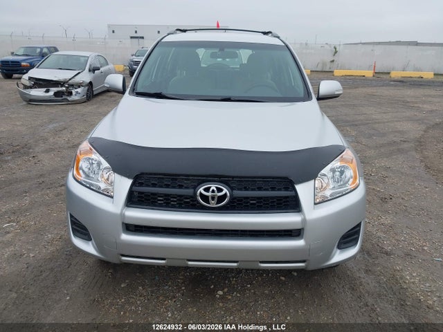 12624932 :رقم المزاد ، 2T3BF4DV0BW140956 vin ، 2011 Toyota Rav4 مزاد بيع