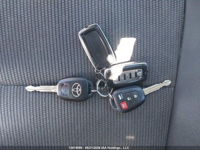 2T1BURHE6EC165064 Toyota Corolla S