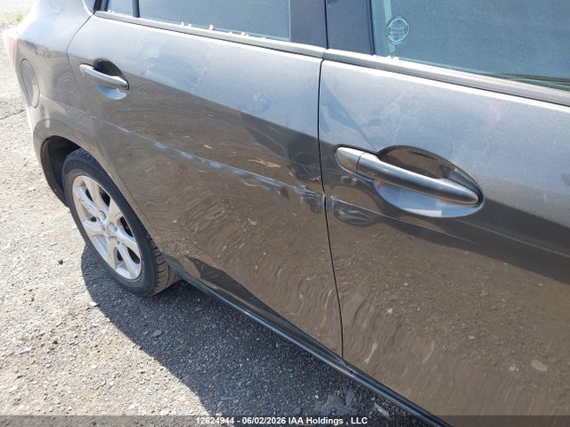 Auction sale of the 2011 Mazda Mazda3 Gx, vin: JM1BL1KF6B1467721, lot number: 12624944