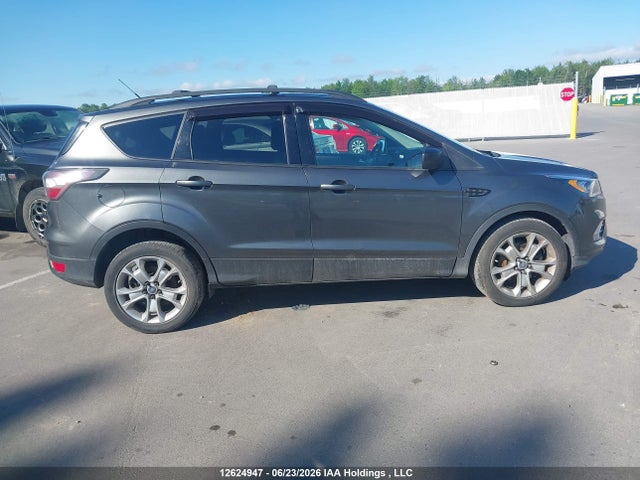 12624947 :رقم المزاد ، 1FMCU9G96HUB46848 vin ، 2017 Ford Escape Se مزاد بيع