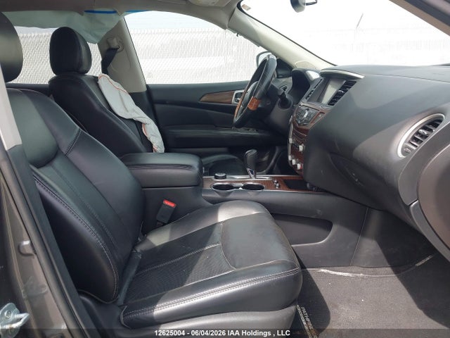 12625004 :رقم المزاد ، 5N1DR2MMXHC661430 vin ، 2017 Nissan Pathfinder مزاد بيع