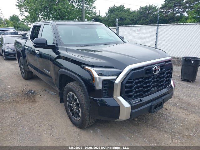 Продаж на аукціоні авто 2024 Toyota Tundra Limited 4x4, vin: 5TFJA5DB9RX226567, номер лоту: 12625039