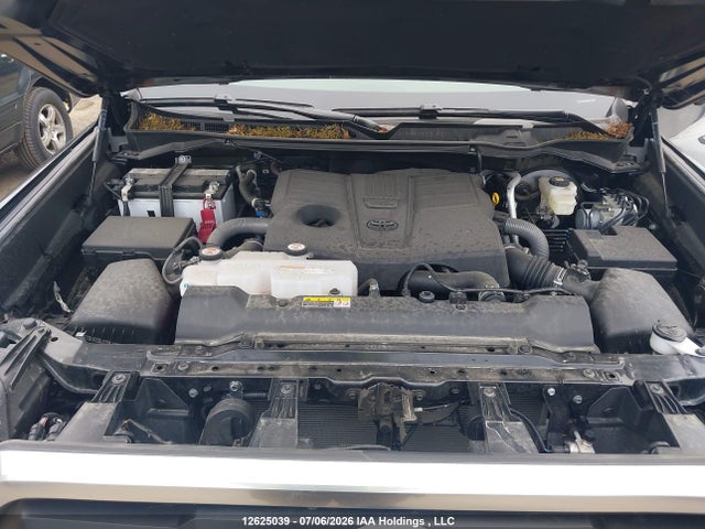 2024 Toyota Tundra Limited 4x4 მანქანა იყიდება აუქციონზე, vin: 5TFJA5DB9RX226567, აუქციონის ნომერი: 12625039