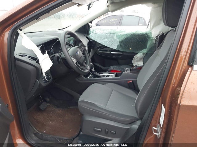 1FMCU9GD8HUB31675 Ford ESCAPE SE
