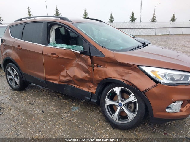 1FMCU9GD8HUB31675 Ford ESCAPE SE