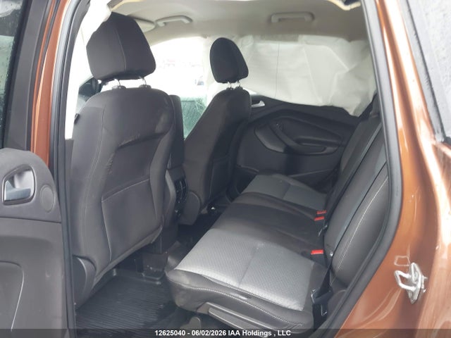 1FMCU9GD8HUB31675 Ford ESCAPE SE
