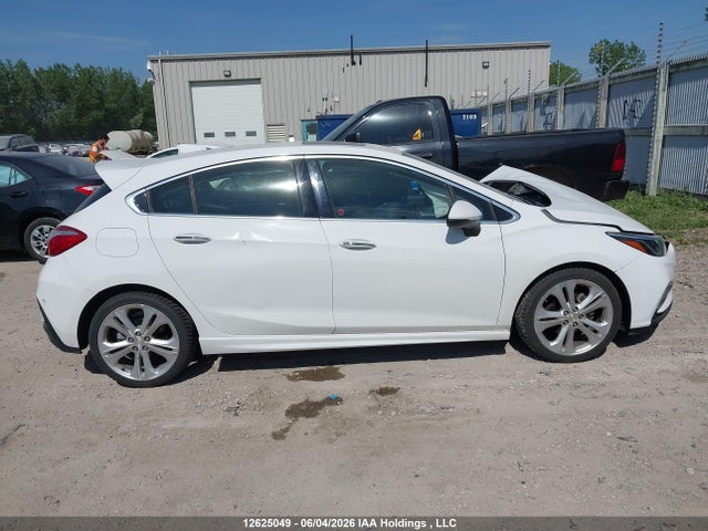 2017 Chevrolet Cruze Premier მანქანა იყიდება აუქციონზე, vin: 3G1BF6SM3HS590587, აუქციონის ნომერი: 12625049