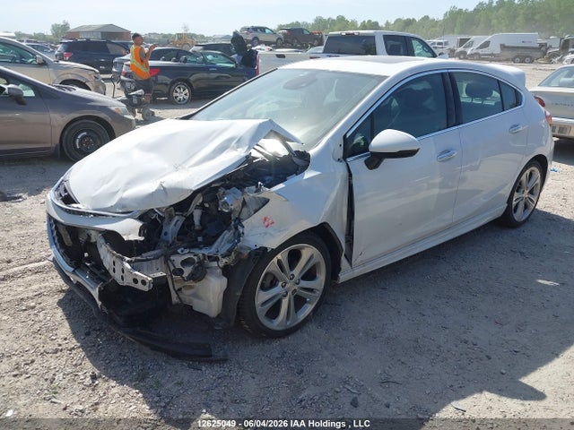 2017 Chevrolet Cruze Premier მანქანა იყიდება აუქციონზე, vin: 3G1BF6SM3HS590587, აუქციონის ნომერი: 12625049