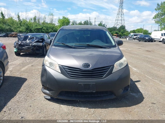 Продаж на аукціоні авто 2011 Toyota Sienna Le, vin: 5TDKK3DC3BS066079, номер лоту: 12625050
