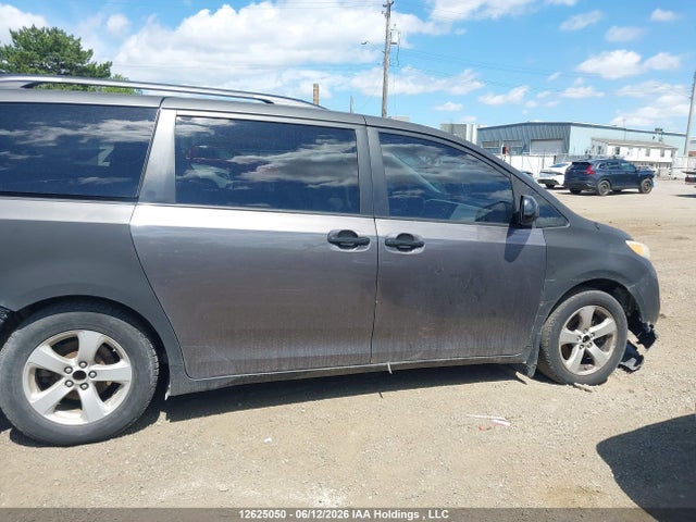 Продаж на аукціоні авто 2011 Toyota Sienna Le, vin: 5TDKK3DC3BS066079, номер лоту: 12625050