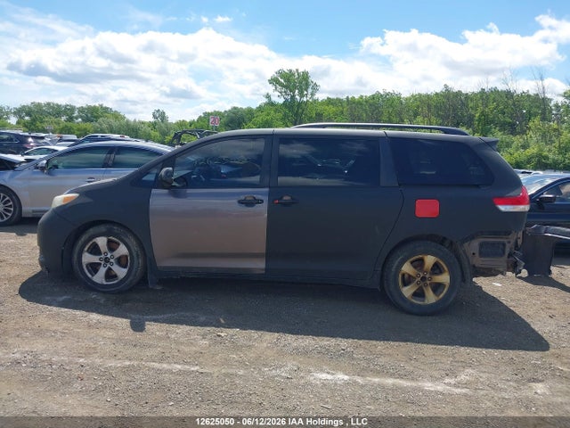Продаж на аукціоні авто 2011 Toyota Sienna Le, vin: 5TDKK3DC3BS066079, номер лоту: 12625050