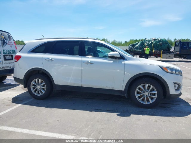 KIA Sorento 2017 5XYPG4A33HG255225 Image 12