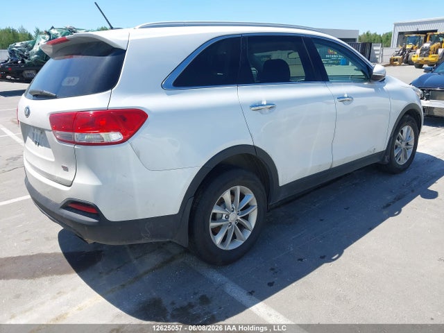 KIA Sorento 2017 5XYPG4A33HG255225 Image 4