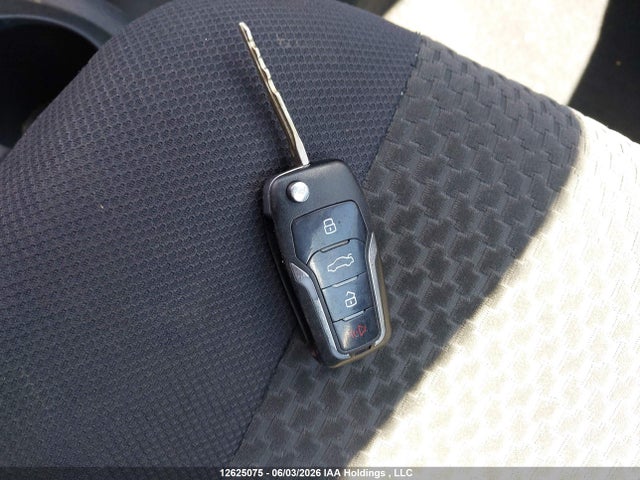 12625075 :رقم المزاد ، 2T1KR32EX6C577173 vin ، 2006 Toyota Corolla Matrix Xr مزاد بيع