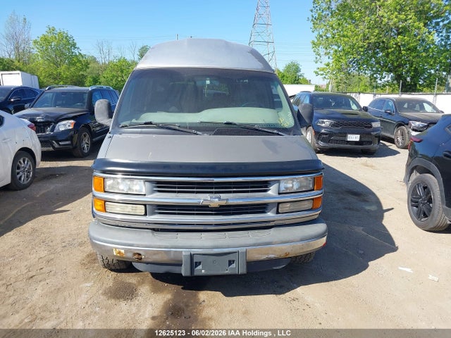 Auction sale of the 2000 Chevrolet Express Upfitter Pkg., vin: 1GBFG15R4Y1176613, lot number: 12625123