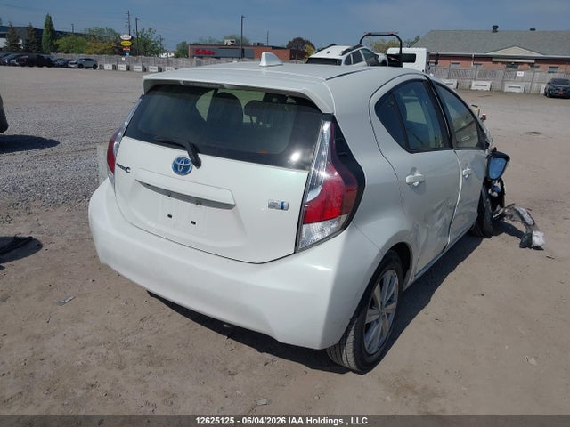 12625125 :رقم المزاد ، JTDKDTB34G1116358 vin ، 2016 Toyota Prius C مزاد بيع