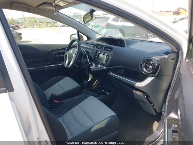 12625125 :رقم المزاد ، JTDKDTB34G1116358 vin ، 2016 Toyota Prius C مزاد بيع