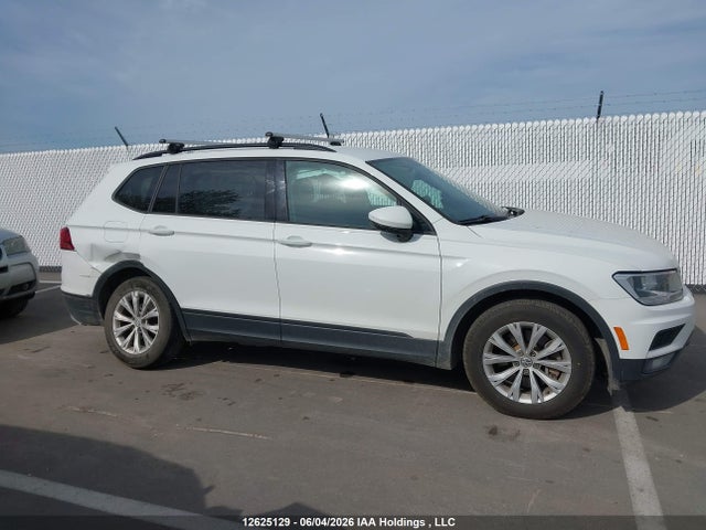 12625129 :رقم المزاد ، 3VV0B7AX2JM145748 vin ، 2018 Volkswagen Tiguan S مزاد بيع