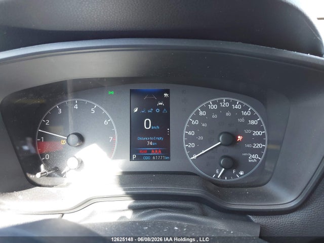 12625148 :رقم المزاد ، 7MUCAABG2SV126442 vin ، 2025 Toyota Corolla Cross Le مزاد بيع