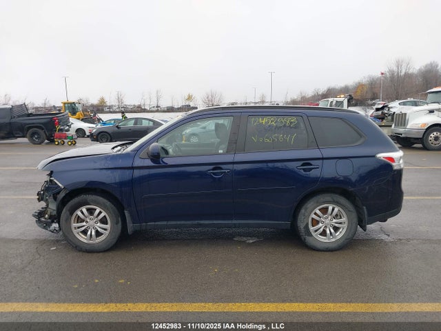Продаж на аукціоні авто 2014 Mitsubishi Outlander Es, vin: JA4AZ2A3XEZ605641, номер лоту: 12452983