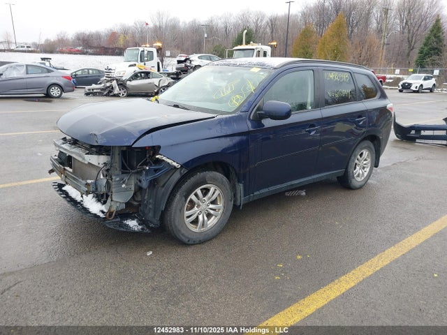 Продаж на аукціоні авто 2014 Mitsubishi Outlander Es, vin: JA4AZ2A3XEZ605641, номер лоту: 12452983