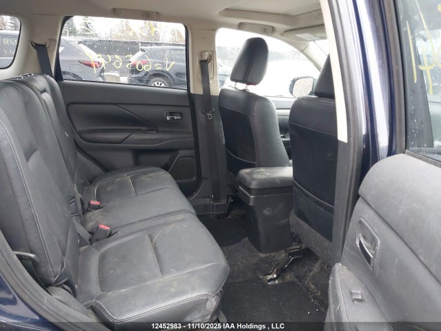 Продаж на аукціоні авто 2014 Mitsubishi Outlander Es, vin: JA4AZ2A3XEZ605641, номер лоту: 12452983