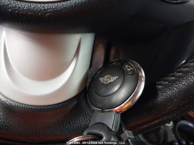 12613093 :رقم المزاد ، WMWMF3C57ATZ63113 vin ، 2010 Mini Cooper Classic مزاد بيع