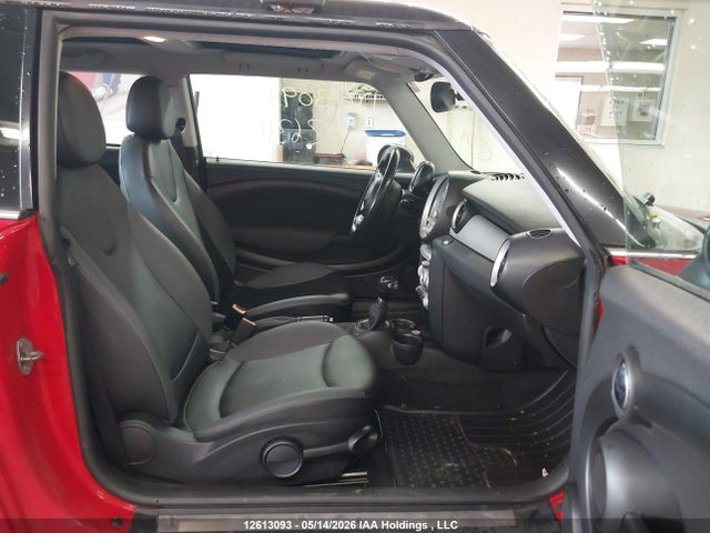 12613093 :رقم المزاد ، WMWMF3C57ATZ63113 vin ، 2010 Mini Cooper Classic مزاد بيع