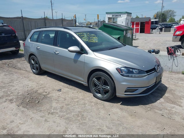 12625249 :رقم المزاد ، 3VWD17AU2JM761729 vin ، 2018 Volkswagen Golf Sportwagen S/se مزاد بيع