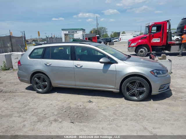 Auction sale of the 2018 Volkswagen Golf Sportwagen S/se, vin: 3VWD17AU2JM761729, lot number: 12625249