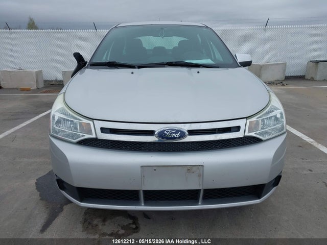 12612212 :رقم المزاد ، 1FAHP35N59W261533 vin ، 2009 Ford Focus Se مزاد بيع