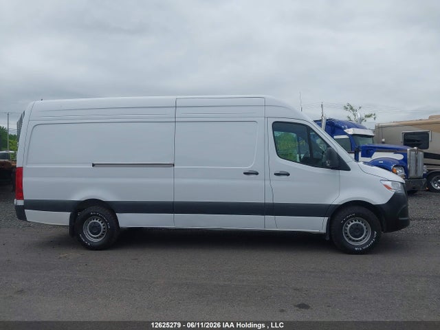 W1Y4KCHY3SP787815 Mercedes-Benz Sprinter 2500 High Roof 4-cyl Diesel