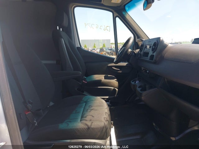 W1Y4KCHY3SP787815 Mercedes-Benz Sprinter 2500 High Roof 4-cyl Diesel