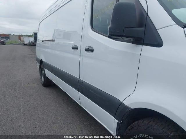 W1Y4KCHY3SP787815 Mercedes-Benz Sprinter 2500 High Roof 4-cyl Diesel