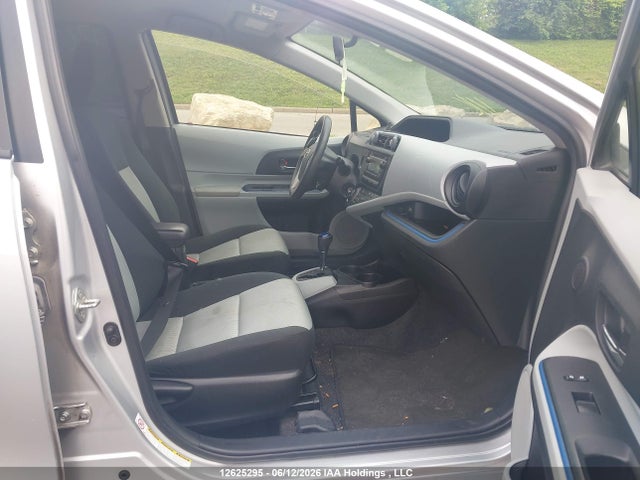 2012 Toyota Prius C Technology მანქანა იყიდება აუქციონზე, vin: JTDKDTB3XC1013357, აუქციონის ნომერი: 12625295