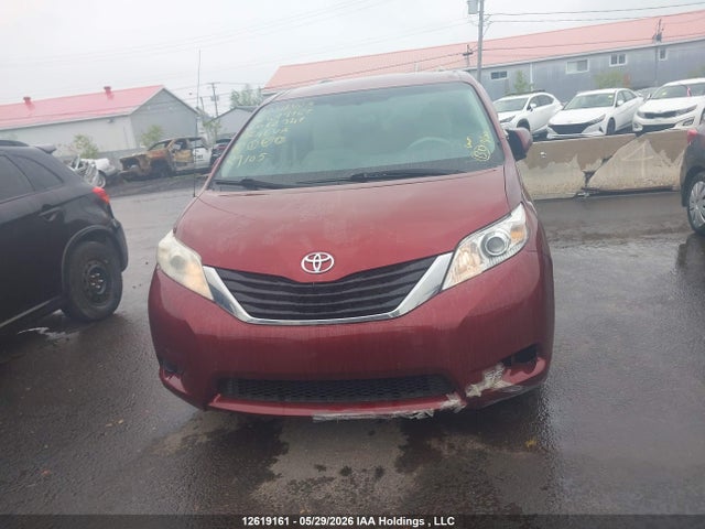 12619161 :رقم المزاد ، 5TDKA3DC0CS012341 vin ، 2012 Toyota Sienna Le مزاد بيع