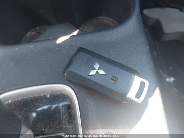 12611839 :رقم المزاد ، JA4JZ3AX4EZ602310 vin ، 2014 Mitsubishi Outlander Se مزاد بيع