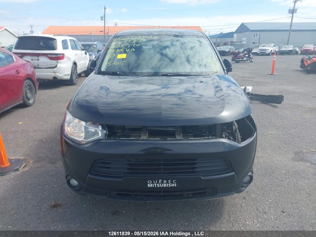 12611839 :رقم المزاد ، JA4JZ3AX4EZ602310 vin ، 2014 Mitsubishi Outlander Se مزاد بيع