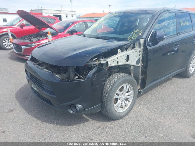 12611839 :رقم المزاد ، JA4JZ3AX4EZ602310 vin ، 2014 Mitsubishi Outlander Se مزاد بيع